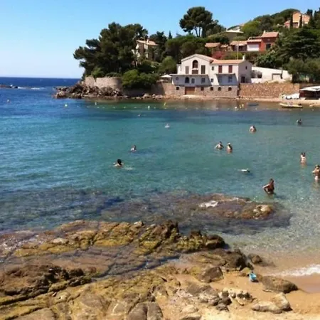 T3 Agreable, Proche Centre Et Plage. *
